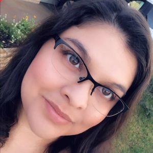 Meet your Posher, Maricela